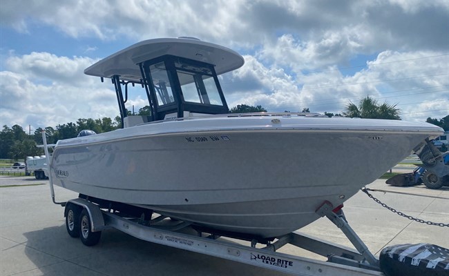 2021 Robalo R272 